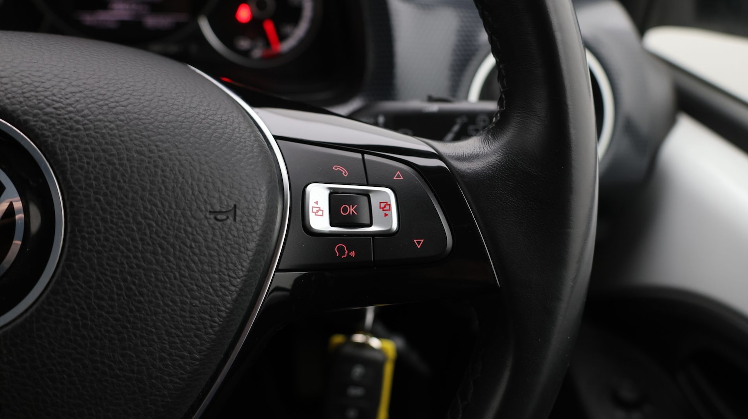 Used Volkswagen up! 2022 for sale - 77207056: Photo 23