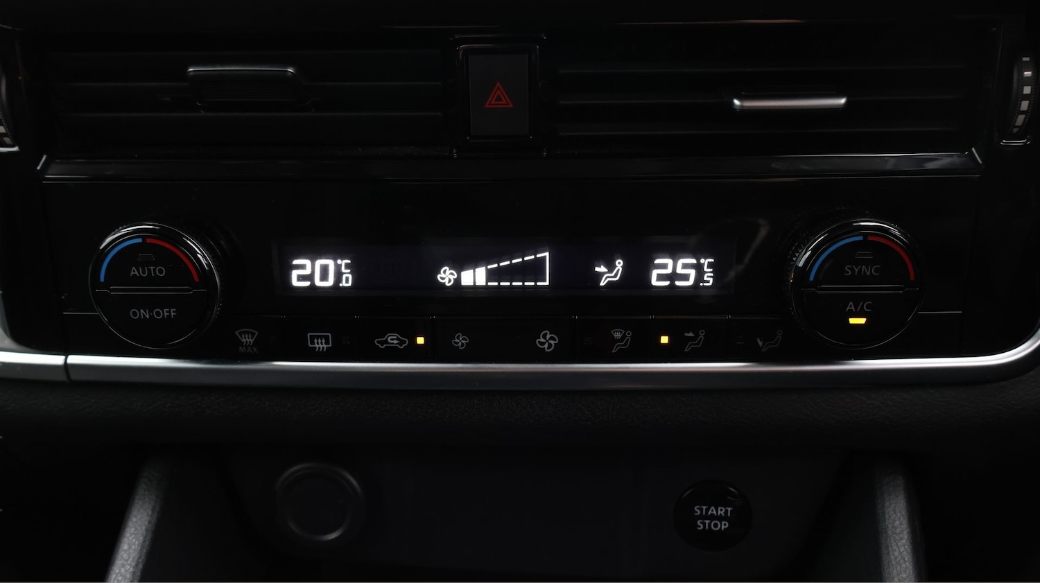 Used Nissan Qashqai 2022 for sale - 77687847: Photo 12