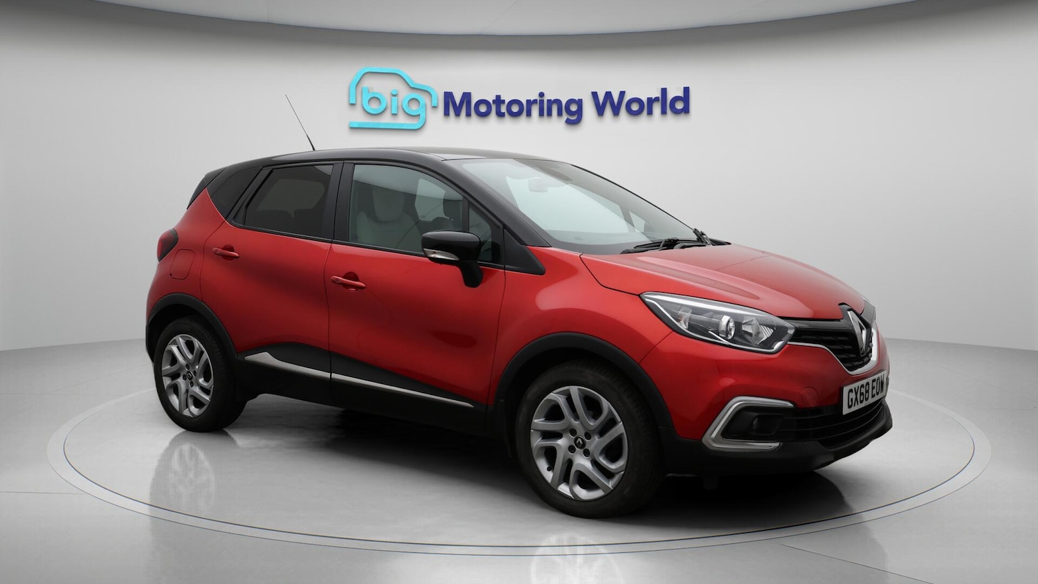 Used Renault Captur 2018 for sale - 76213840: Photo 2