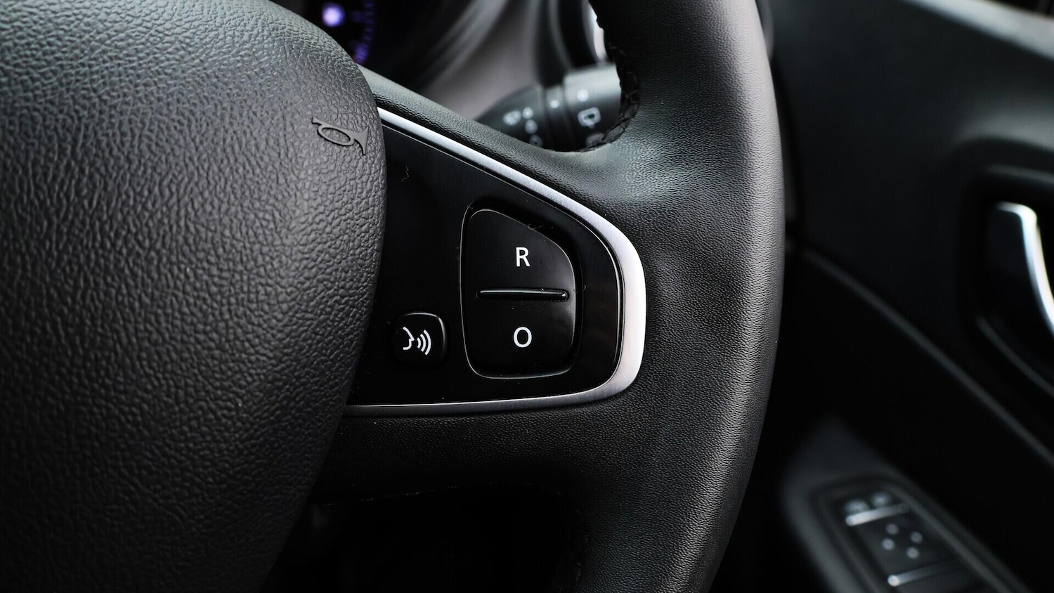 Used Renault Captur 2018 for sale - 76213840: Photo 24