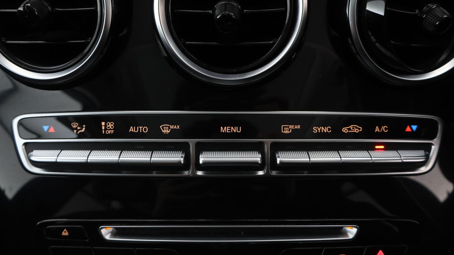 Used Mercedes-Benz GLC 2017 for sale - 77433883: Photo 11