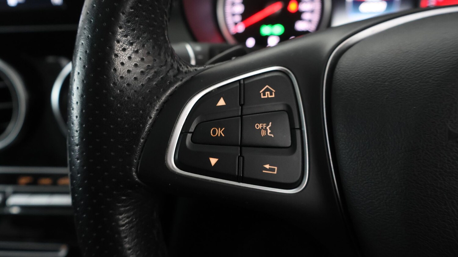 Used Mercedes-Benz GLC 2017 for sale - 77433883: Photo 21