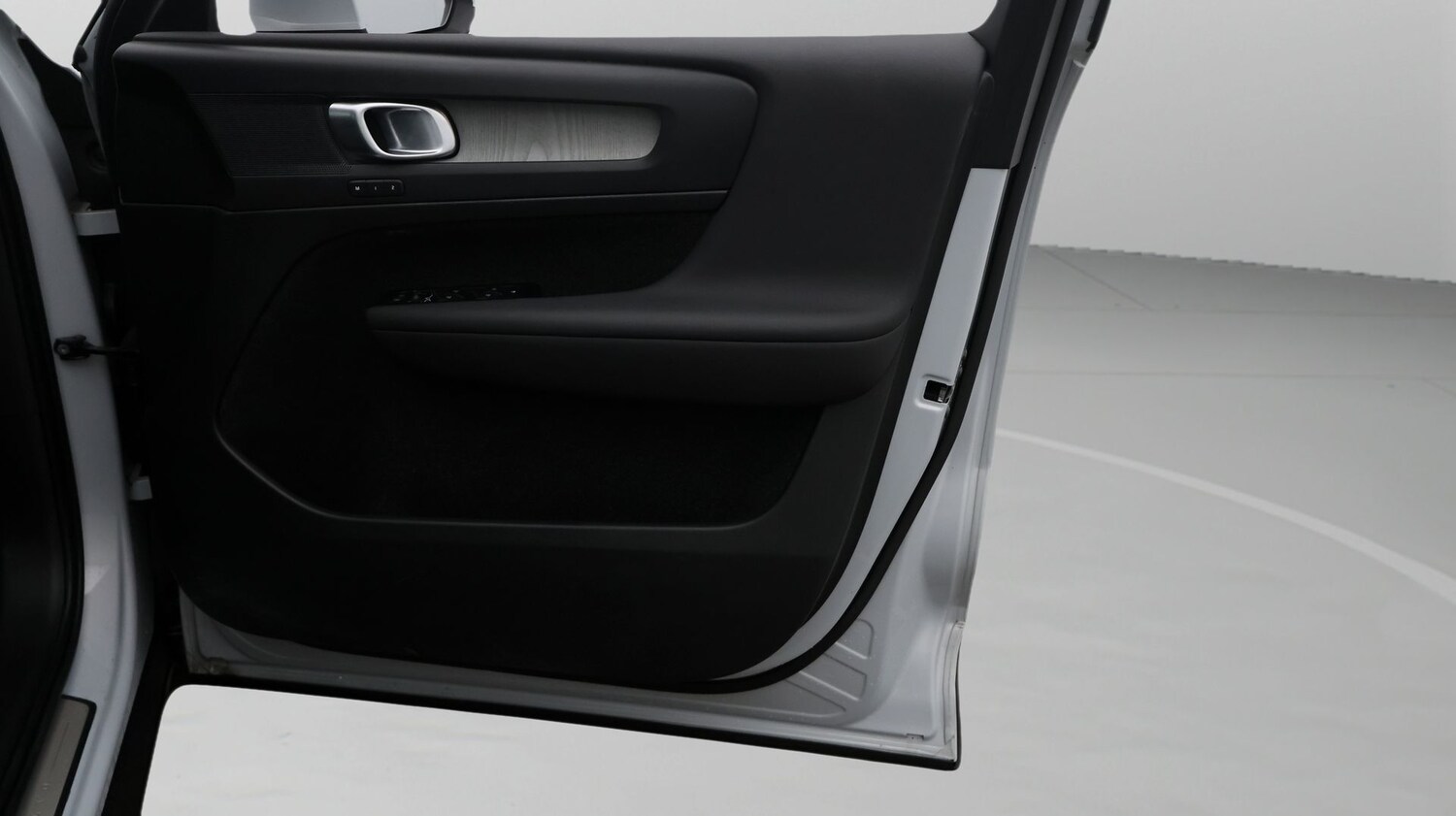 Used Volvo XC40 2021 for sale - 77474701: Photo 15