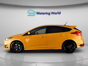 Used Ford Focus 2018 for sale - 79585887: Photo