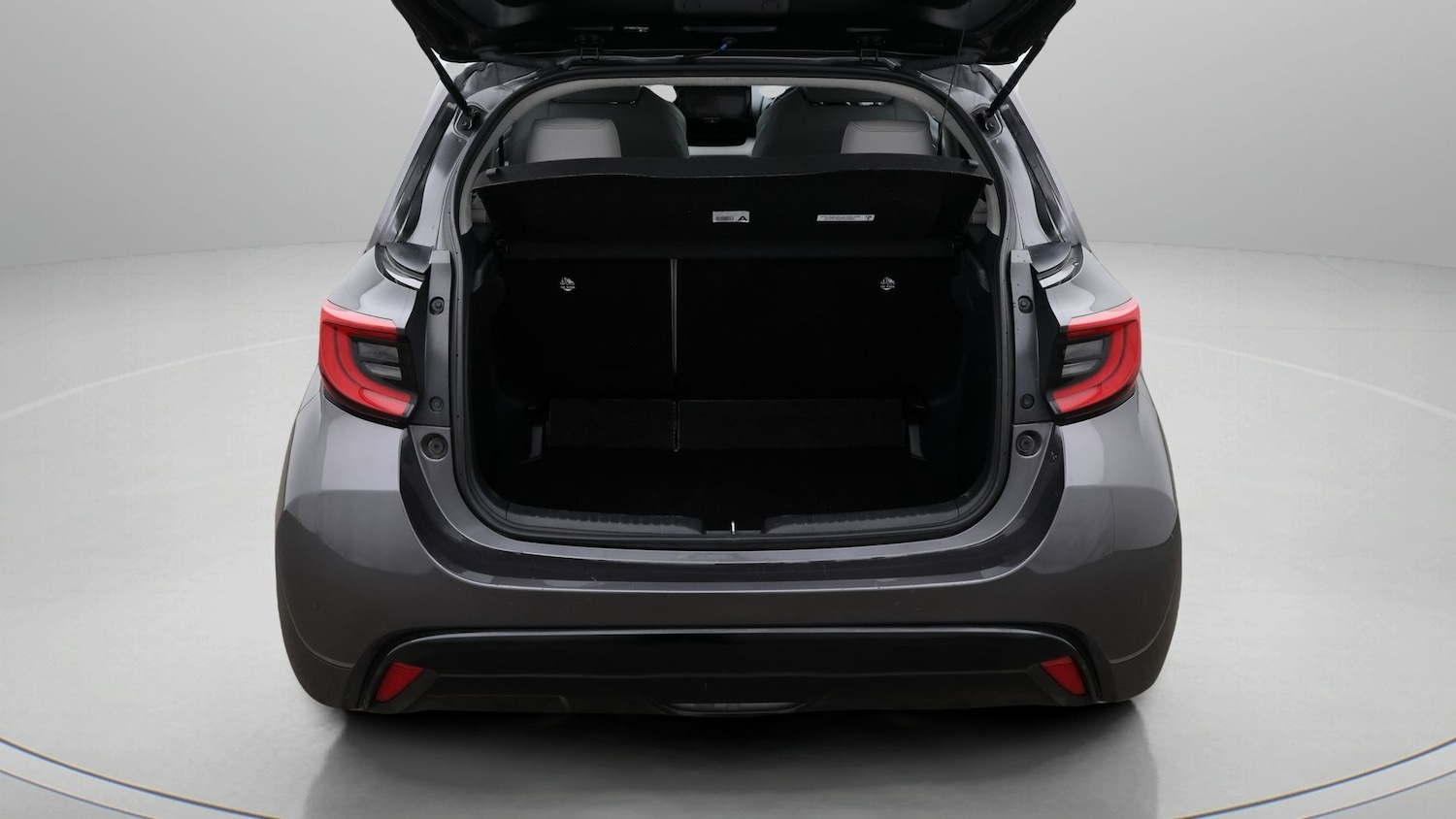 Used Toyota Yaris 2022 for sale - 77198712: Photo 17