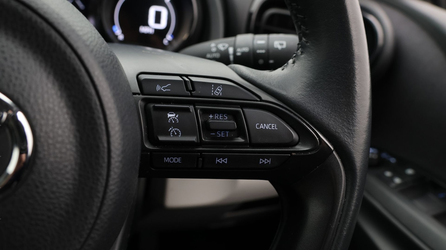 Used Toyota Yaris 2022 for sale - 77198712: Photo 24