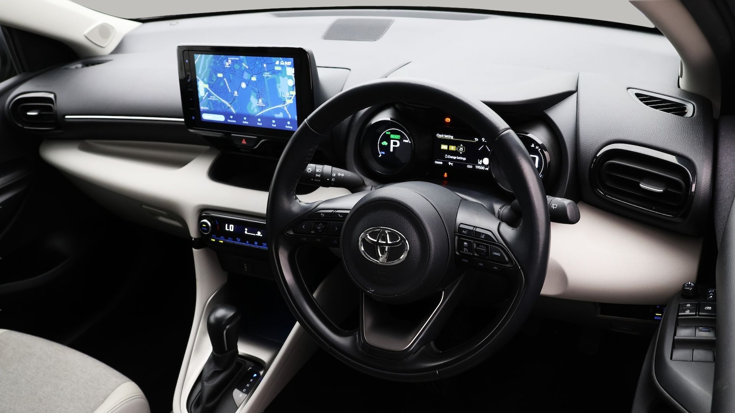 Used Toyota Yaris 2022 for sale - 77198712: Photo 9