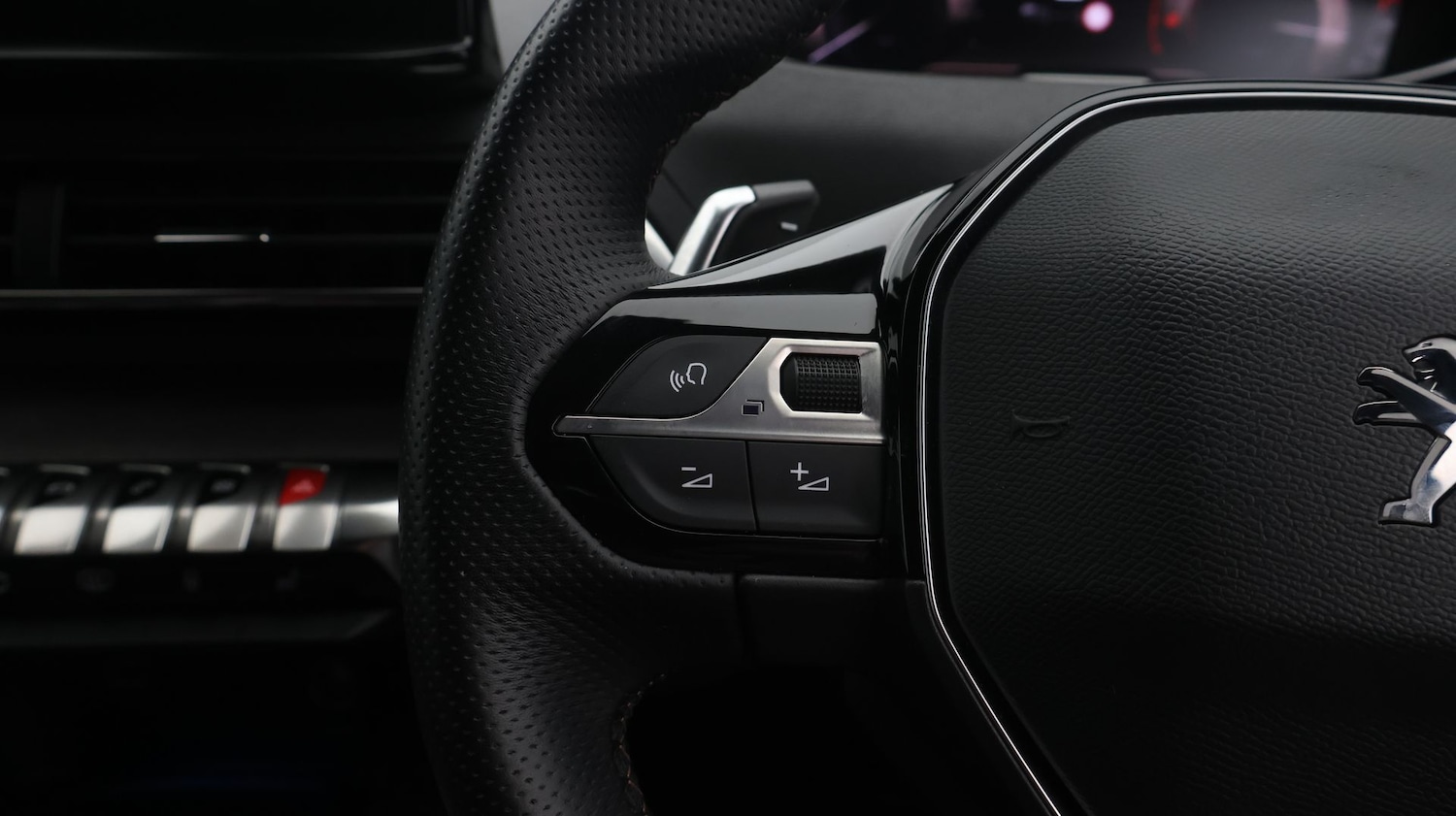 Used Peugeot 5008 2024 for sale - 77391842: Photo 28