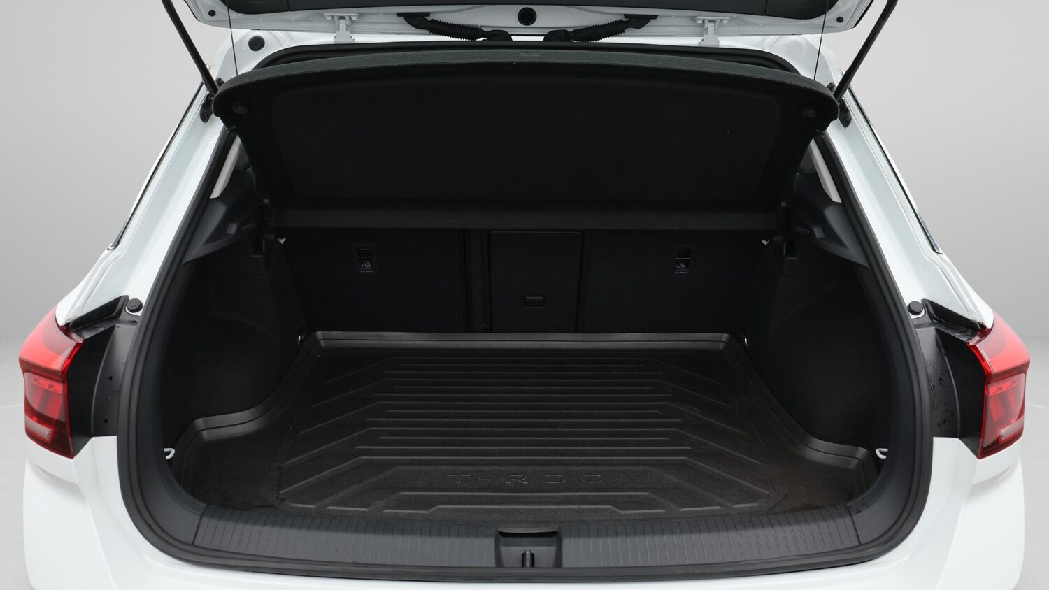 Used Volkswagen T-Roc 2023 for sale - 76260352: Photo 18