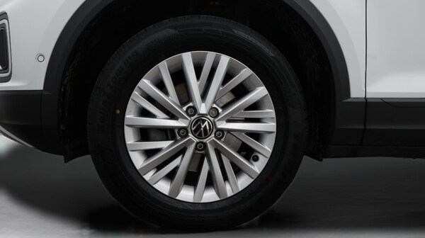 Used Volkswagen T-Roc for sale - 76260352: Photo 19