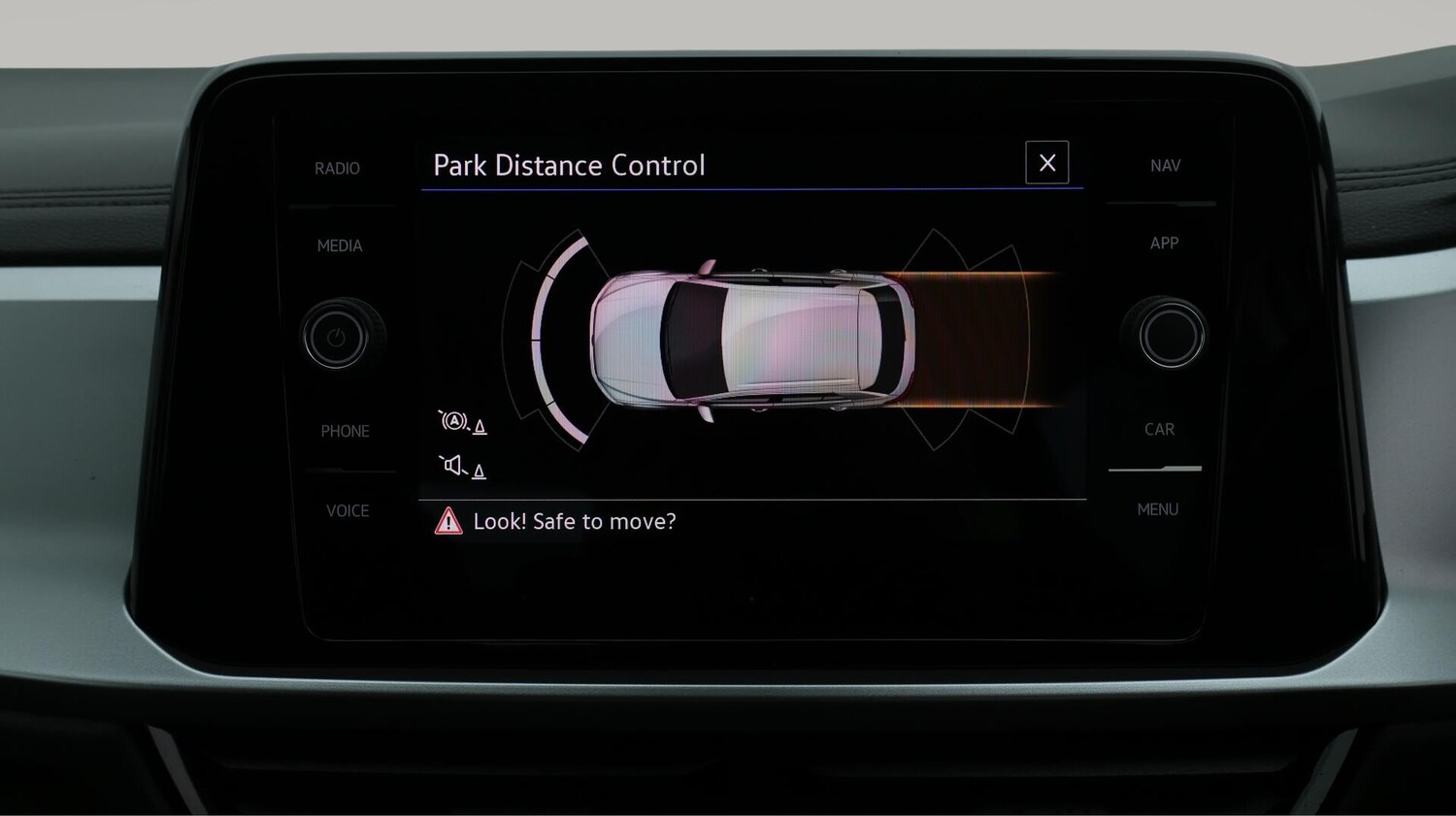 Used Volkswagen T-Roc 2023 for sale - 76260352: Photo 25