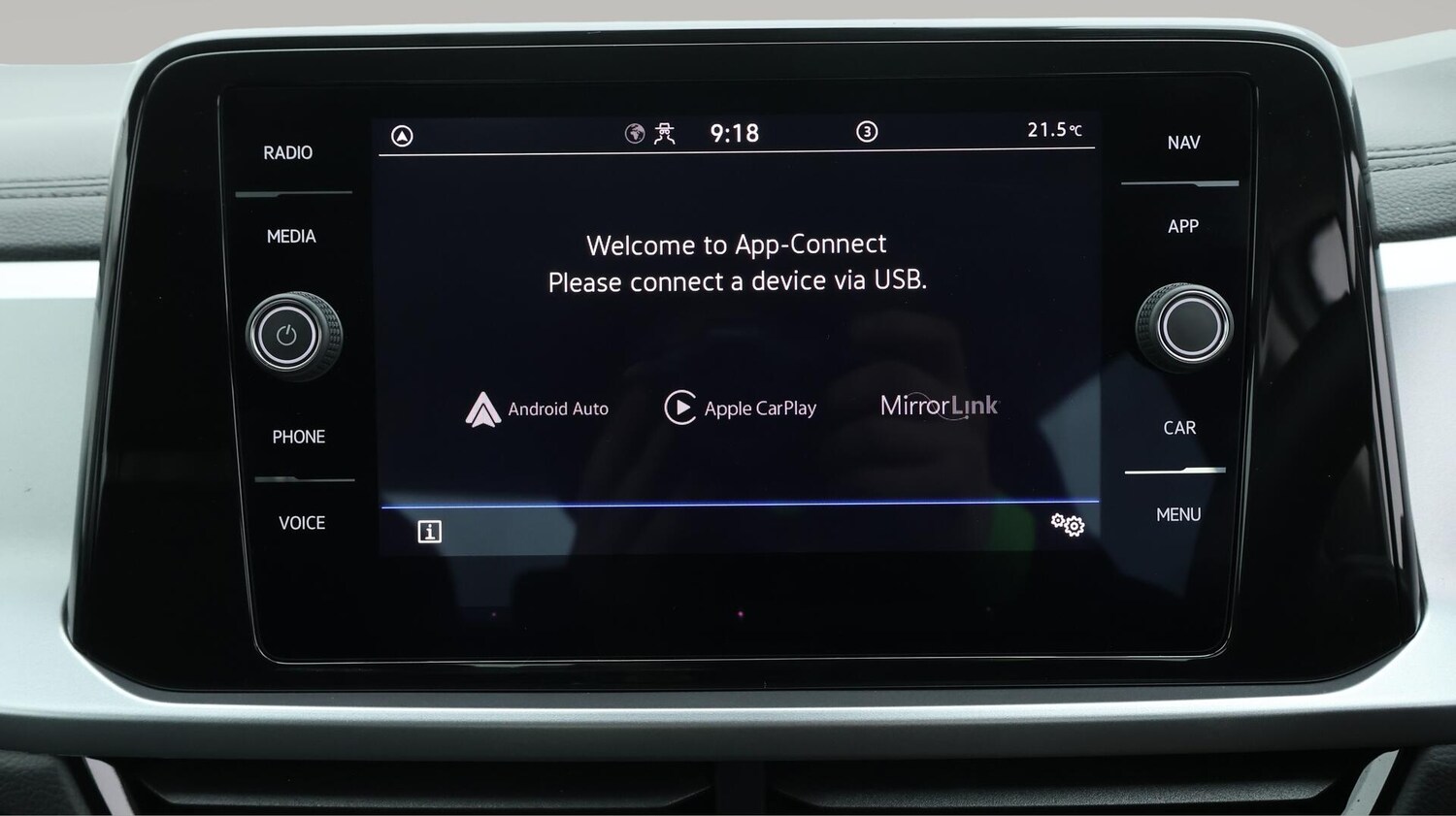 Used Volkswagen T-Roc 2023 for sale - 76260352: Photo 26