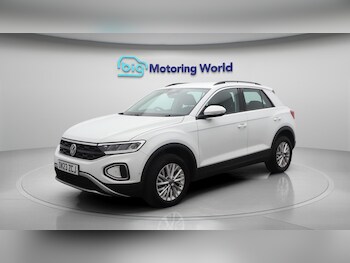 Used Volkswagen T-Roc 2023 for sale - 76260352: Photo