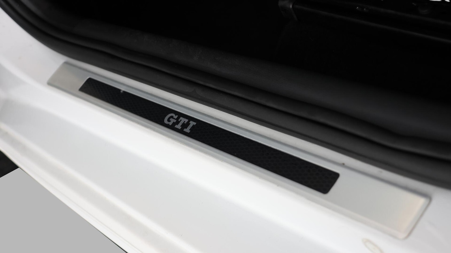 Used Volkswagen up! 2018 for sale - 76380656: Photo 20