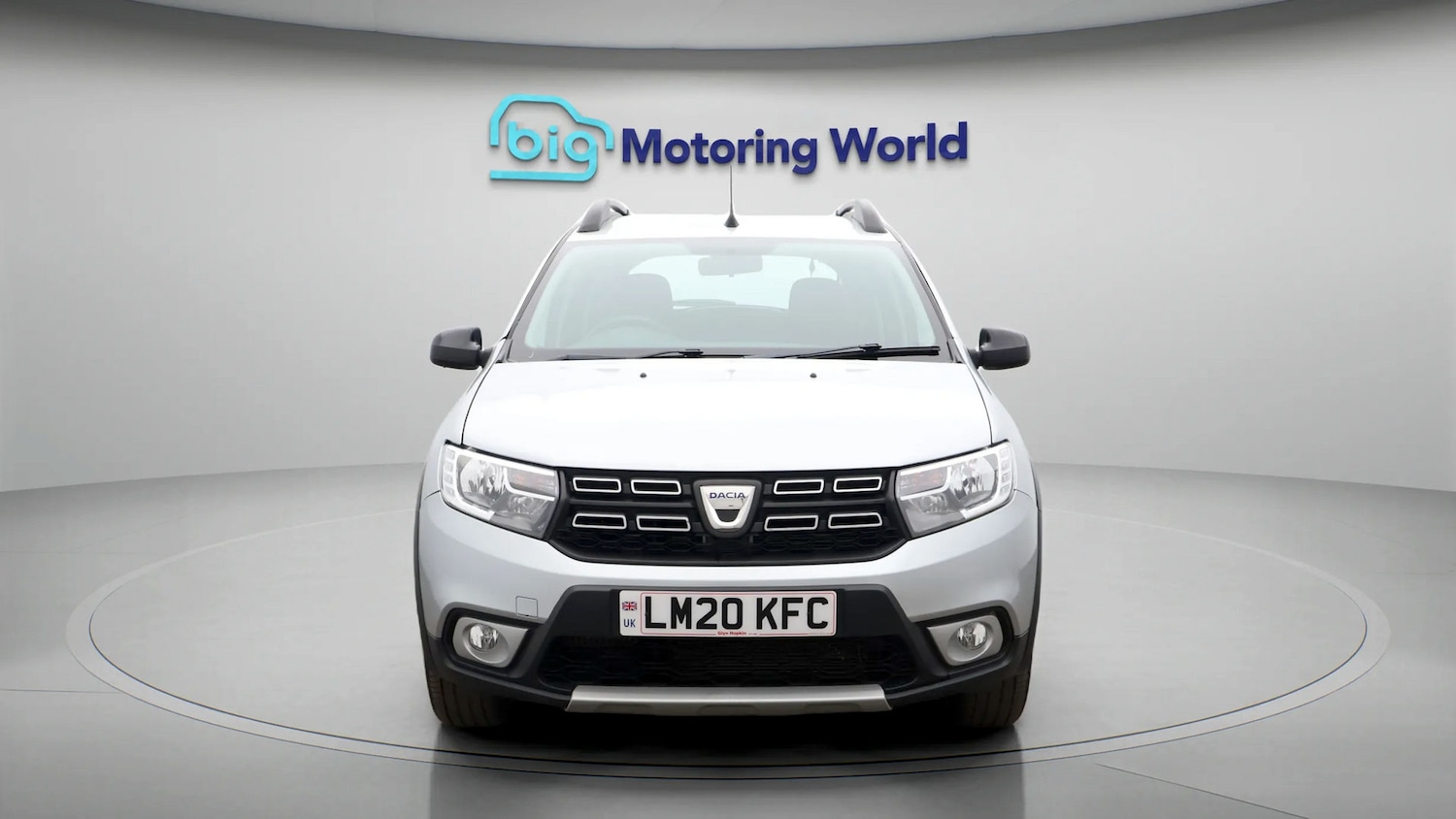 Used Dacia Sandero Stepway 2020 for sale - 77744833: Photo 2
