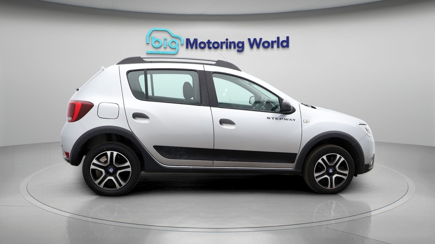 Used Dacia Sandero Stepway 2020 for sale - 77744833: Photo 8