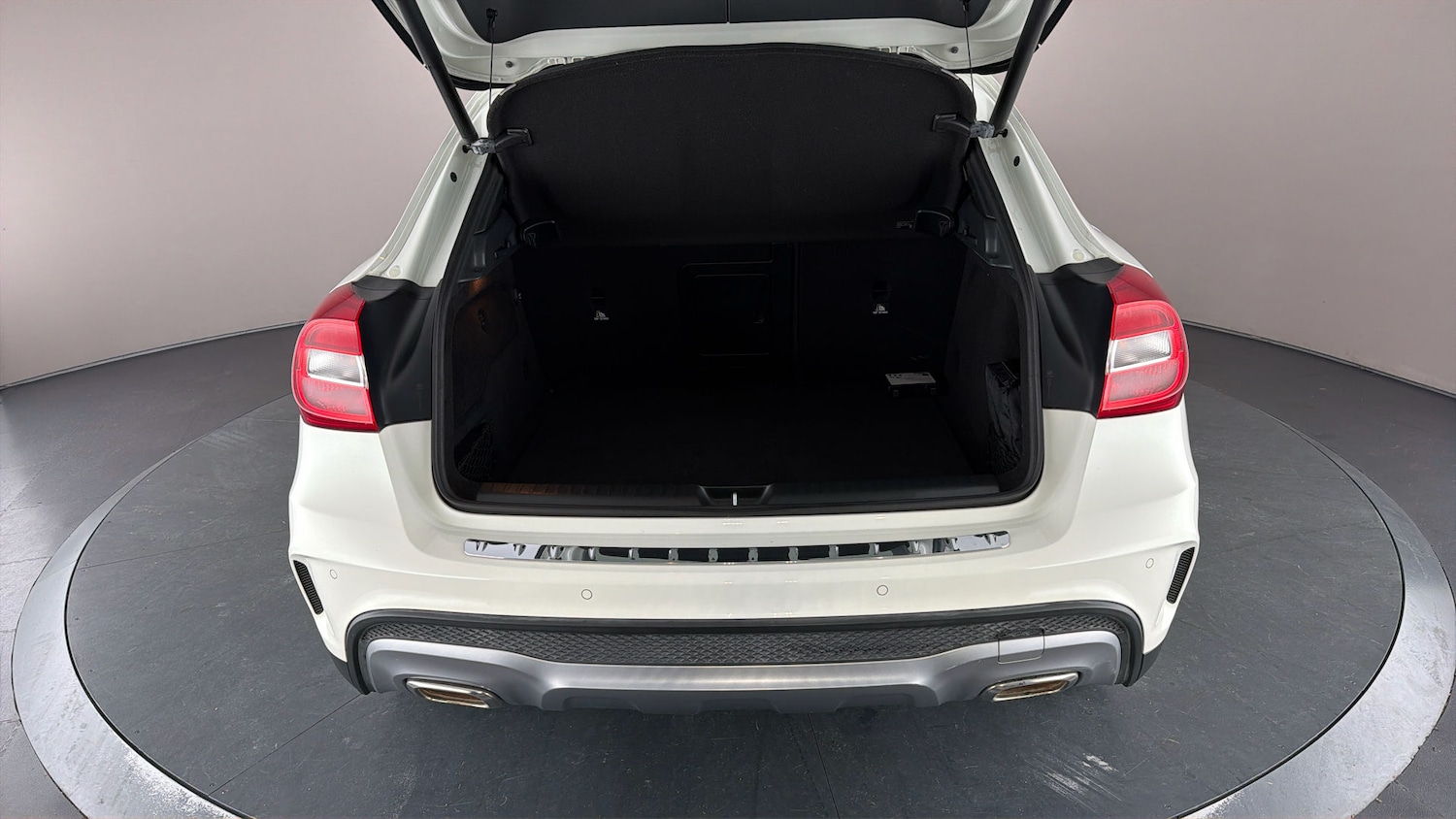 Used Mercedes-Benz GLA 2017 for sale - 78016003: Photo 15