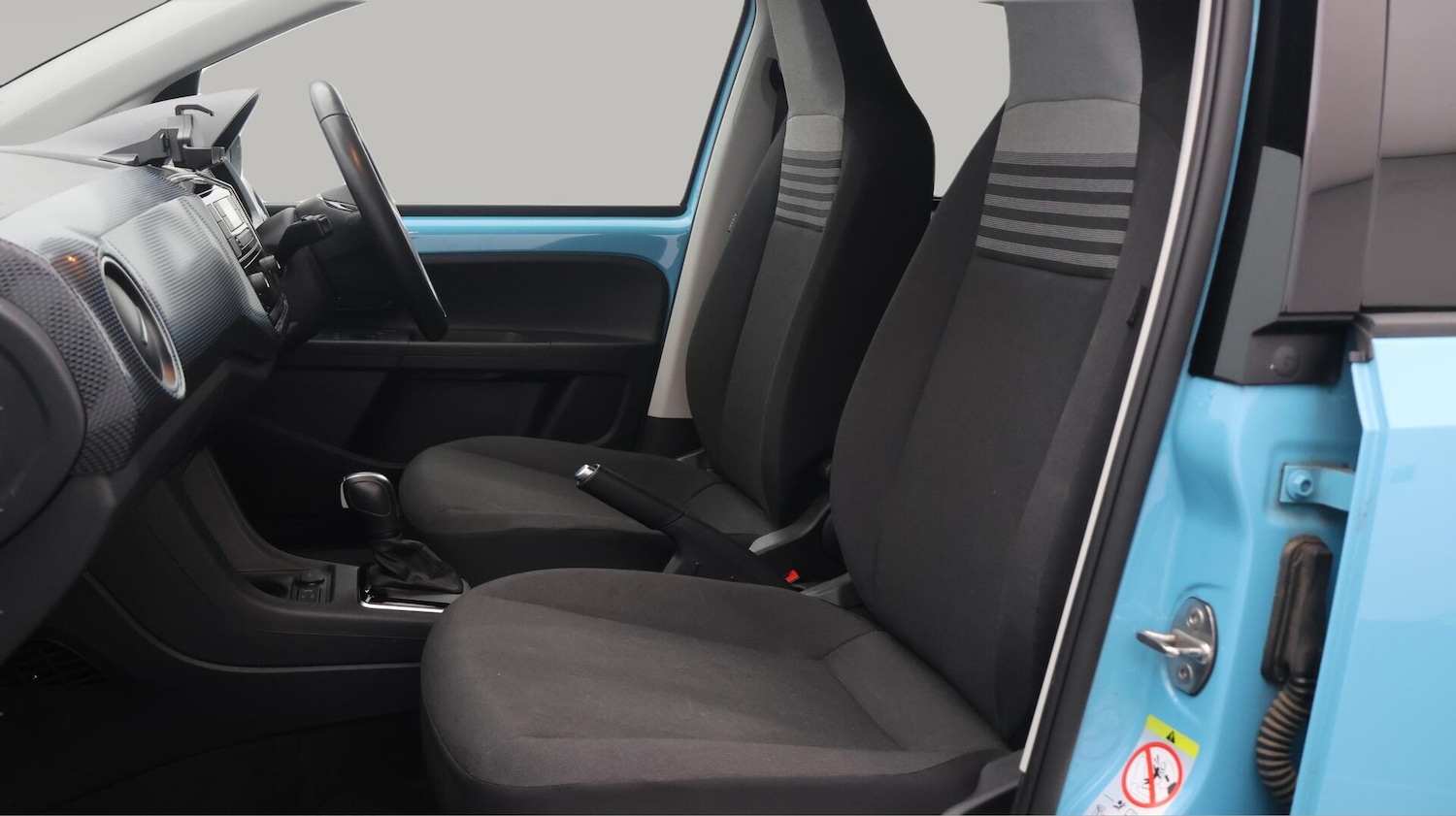 Used Volkswagen up! 2022 for sale - 76620500: Photo 15