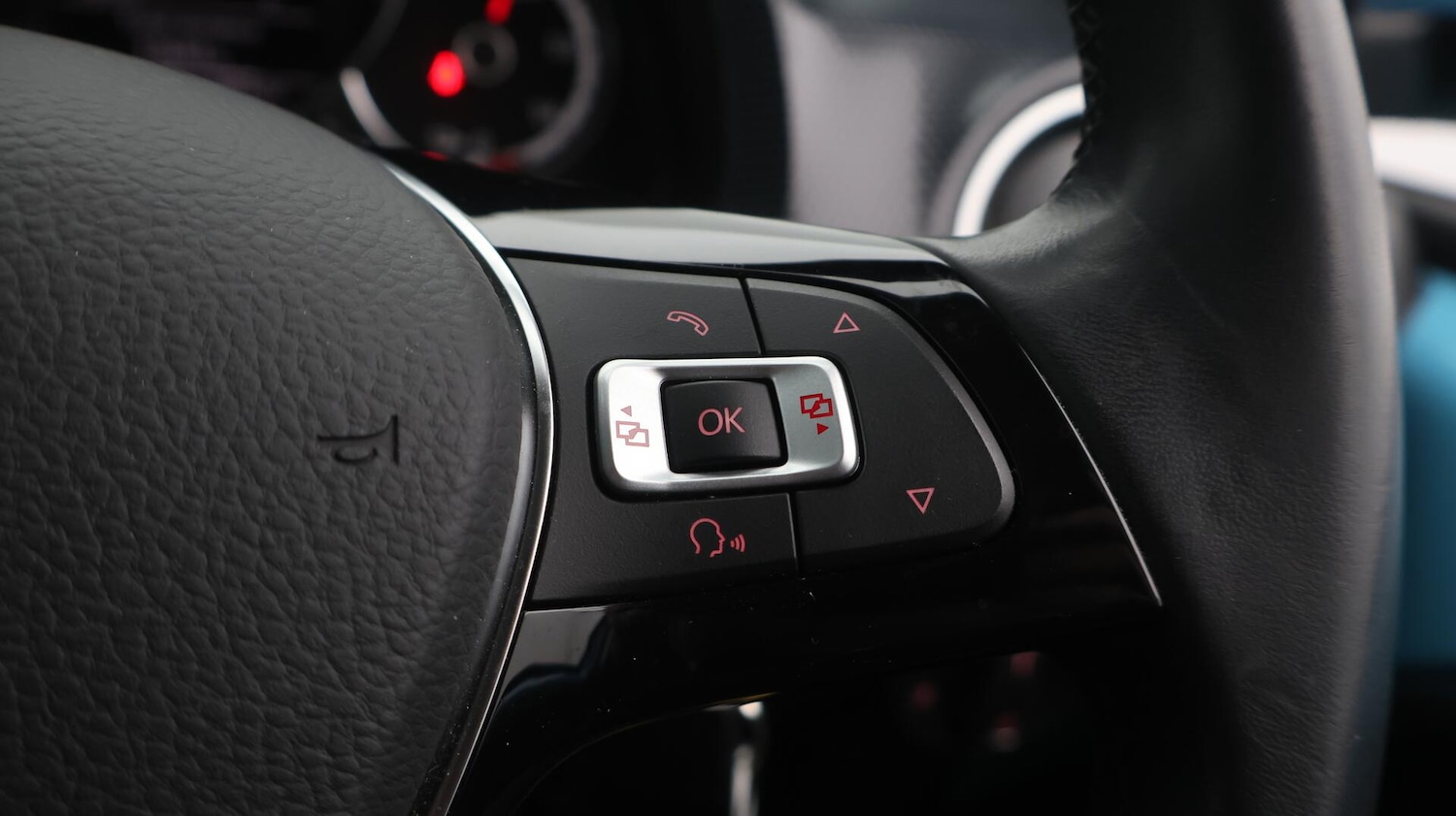 Used Volkswagen up! 2022 for sale - 76620500: Photo 24