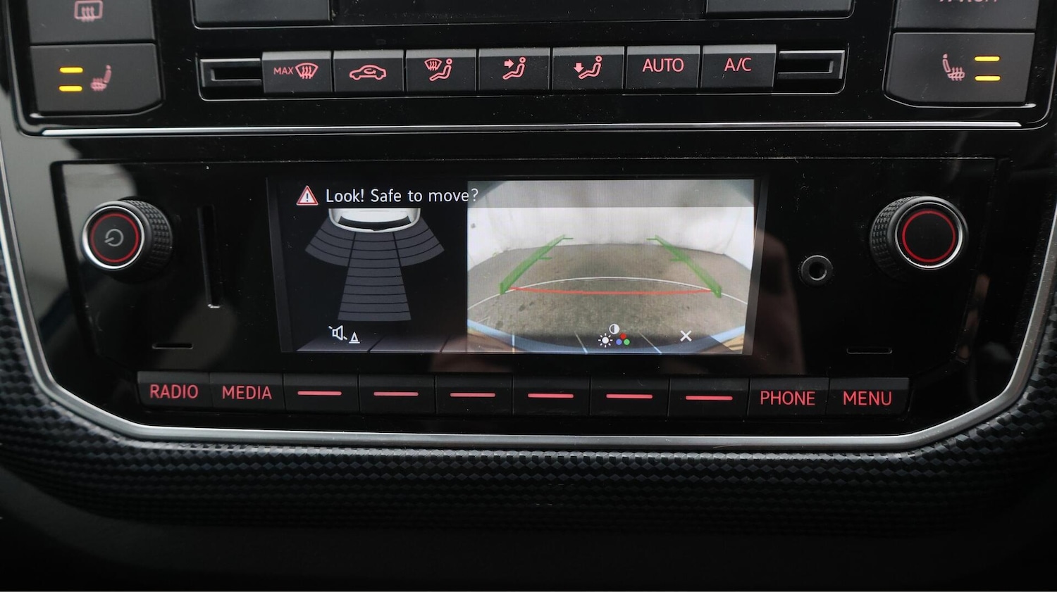 Used Volkswagen up! 2022 for sale - 76620500: Photo 25