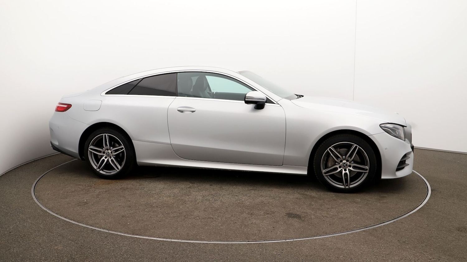 Used Mercedes-Benz E Class 2020 for sale - 76815223: Photo 41