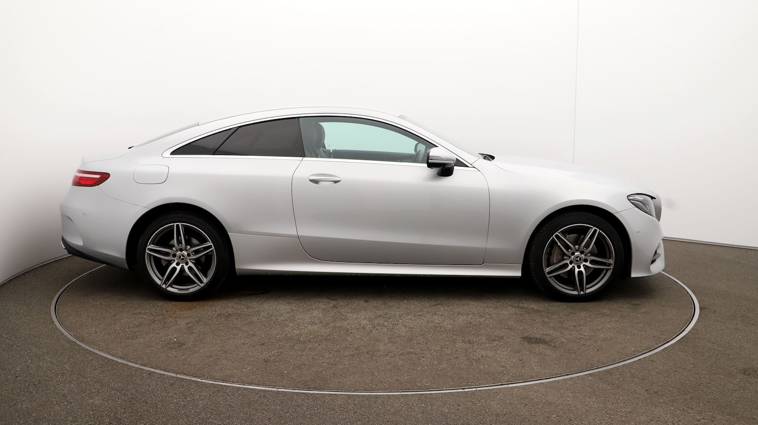 Used Mercedes-Benz E Class 2020 for sale - 76815223: Photo 42