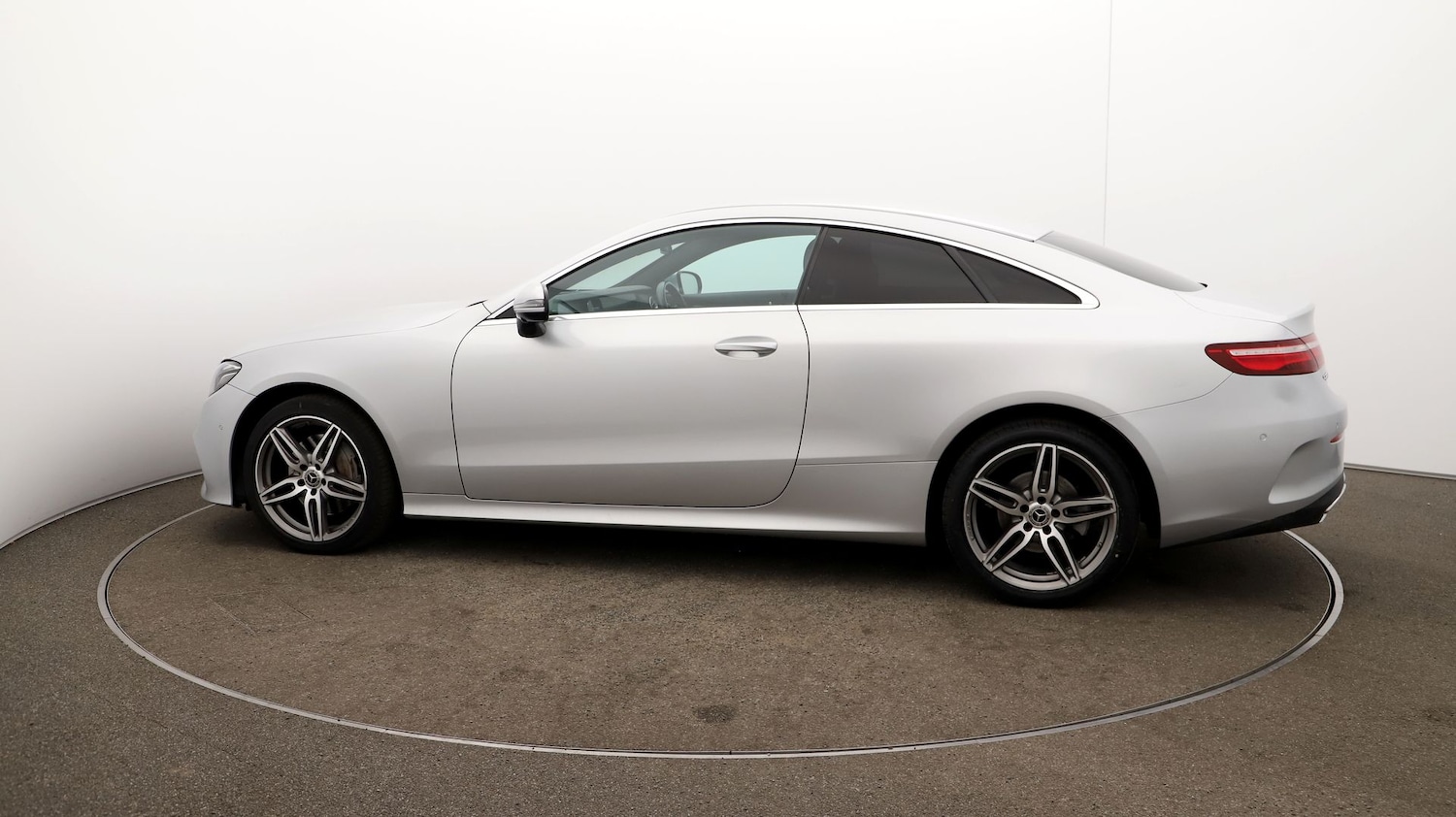 Used Mercedes-Benz E Class 2020 for sale - 76815223: Photo 51