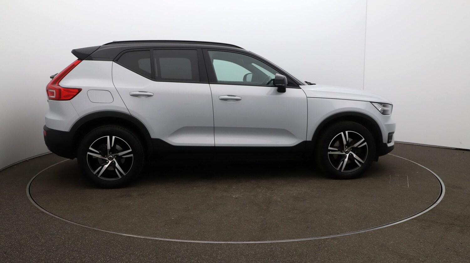 Used Volvo XC40 2020 for sale - 76815484: Photo 40