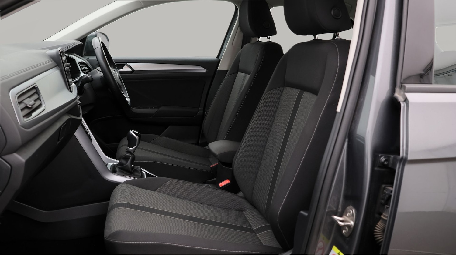 Used Volkswagen T-Roc 2023 for sale - 77536195: Photo 14