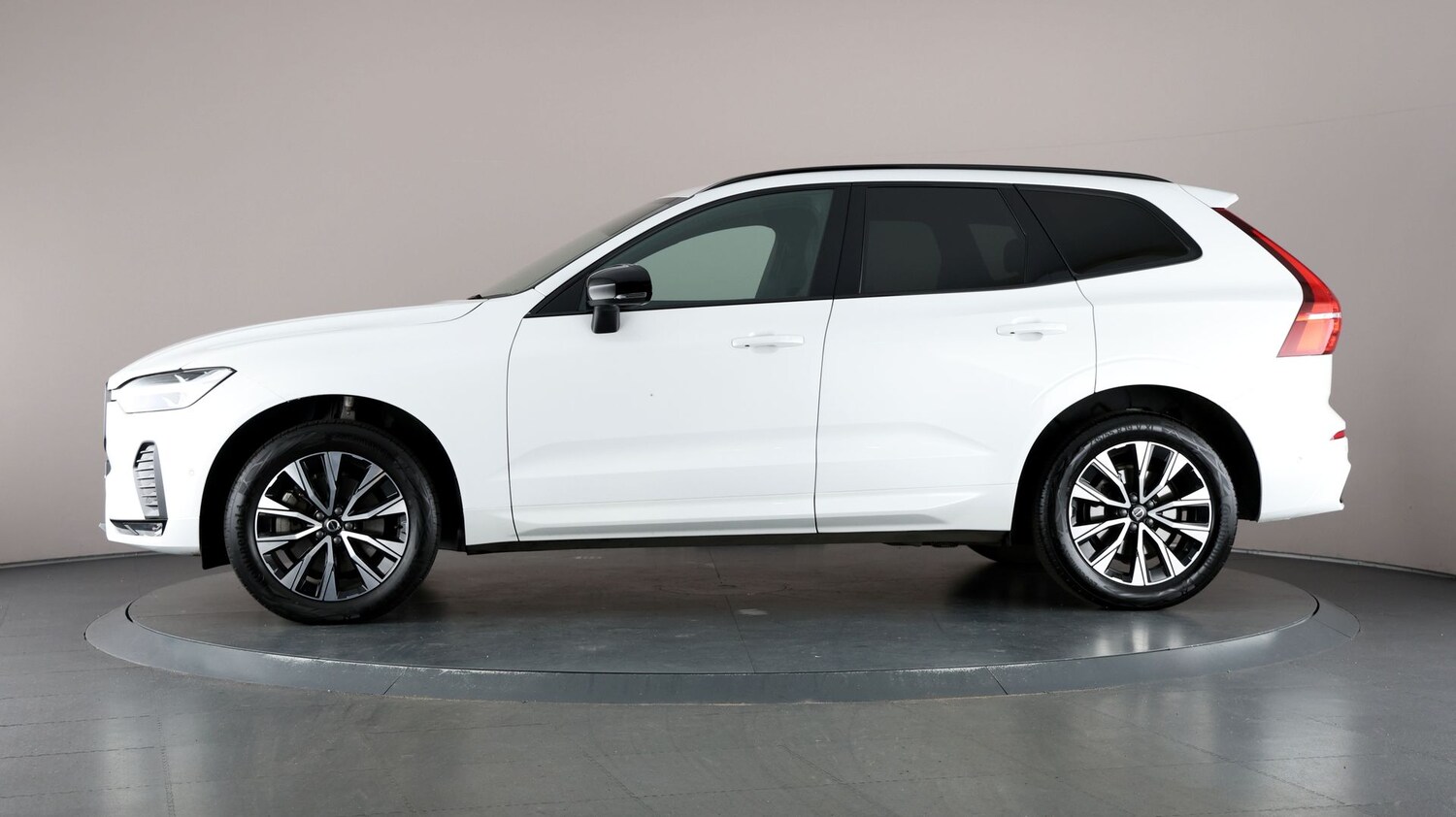 Used Volvo XC60 2024 for sale - 76815464: Photo 32