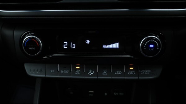 Used Hyundai KONA 2022 for sale - 76094336: Photo 12
