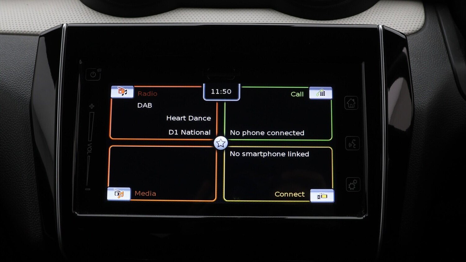 Used Suzuki Swift 2022 for sale - 76573336: Photo 11