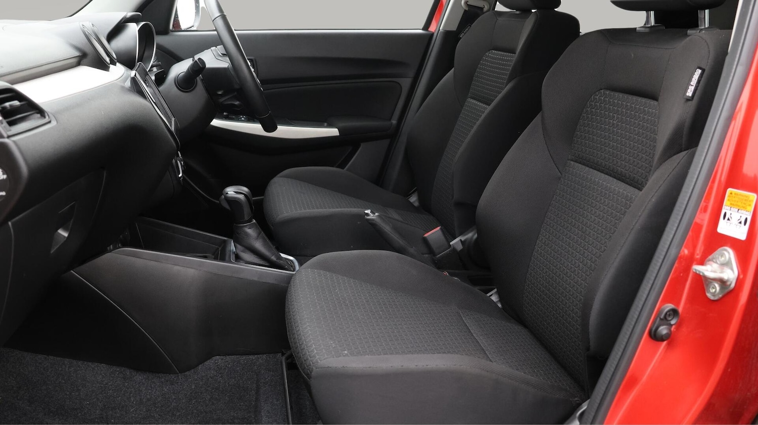 Used Suzuki Swift 2022 for sale - 76573336: Photo 14