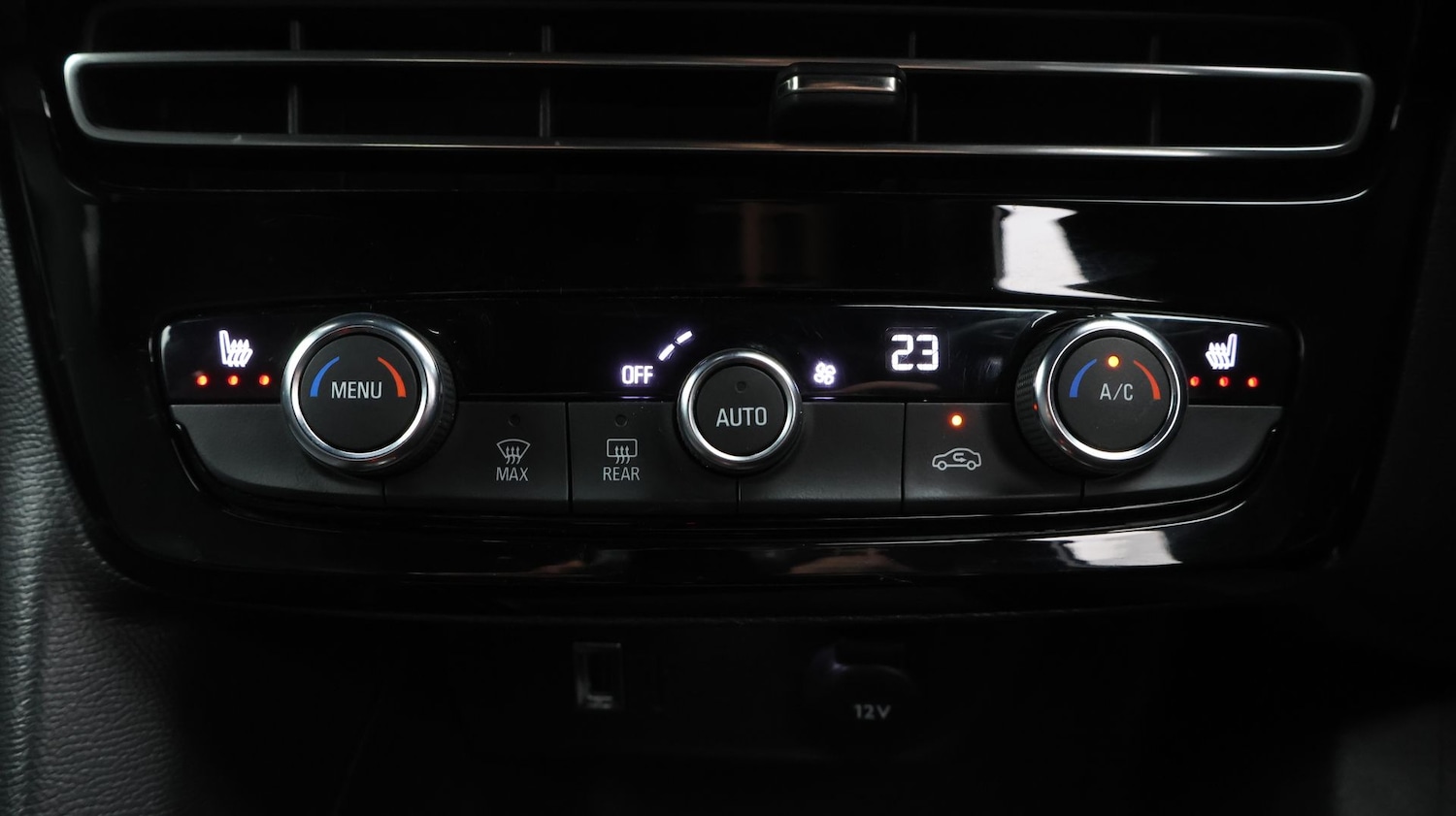 Used Vauxhall Mokka Electric 2022 for sale - 77701986: Photo 12