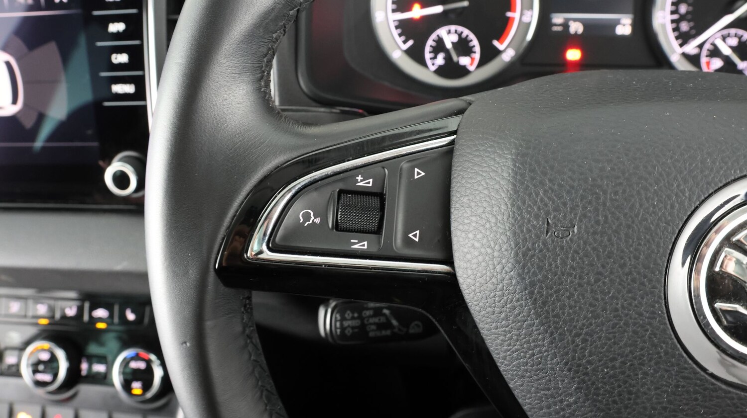 Used Skoda Karoq 2018 for sale - 77584925: Photo 21