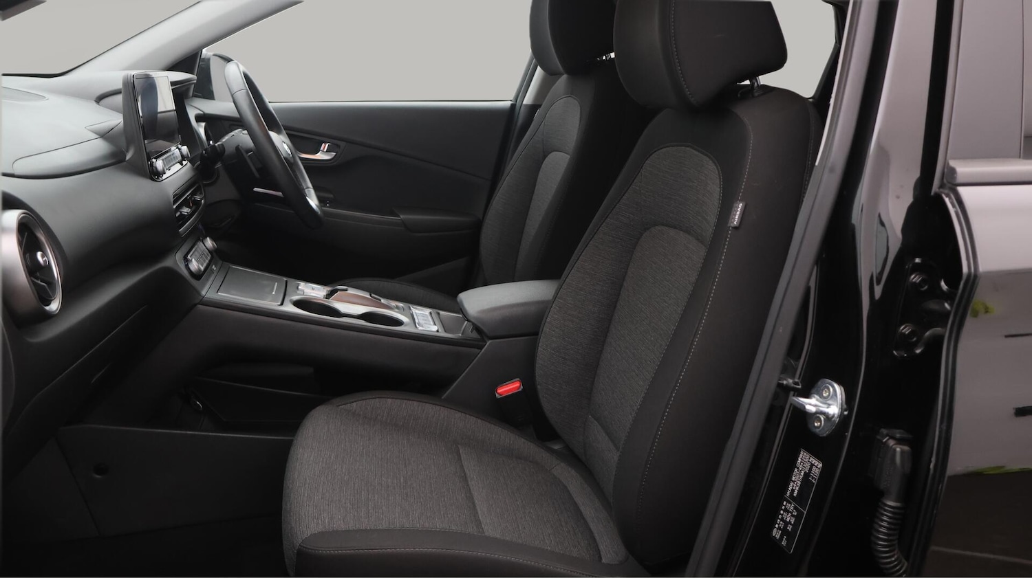 Used Hyundai KONA 2021 for sale - 76700790: Photo 14