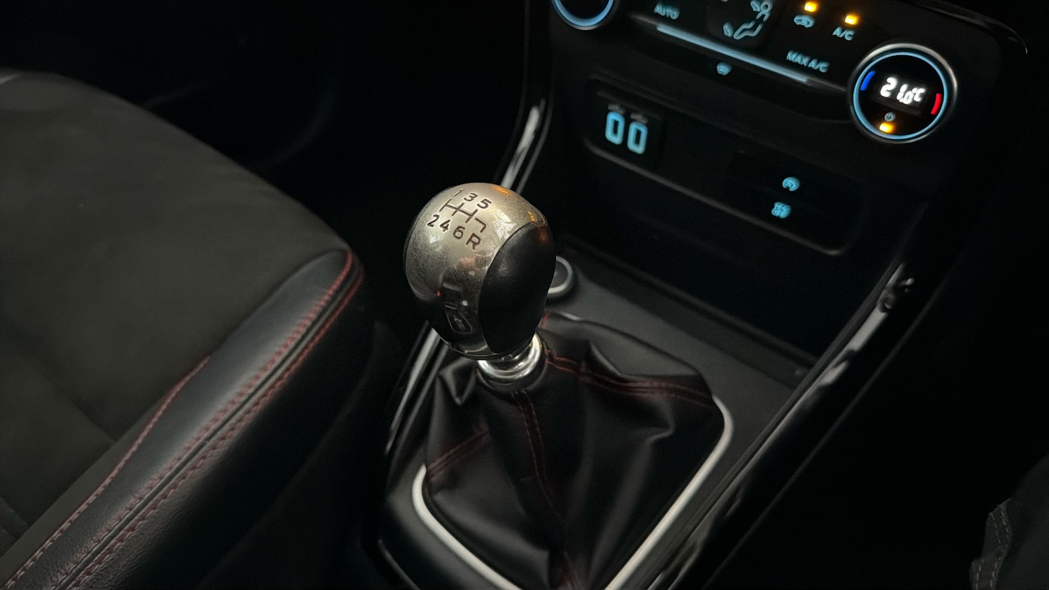 Used Ford Ecosport 2018 for sale - 78081201: Photo 25