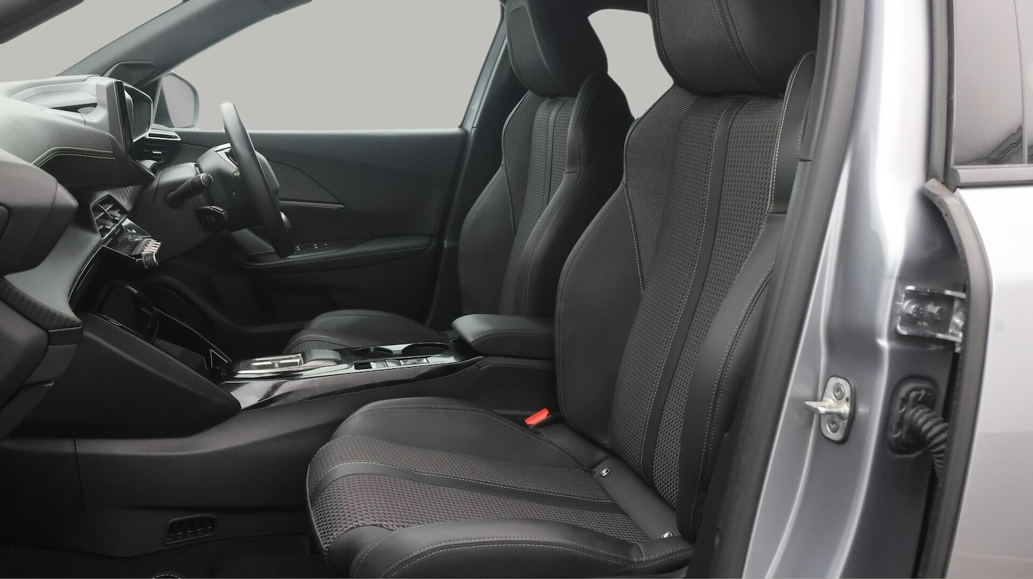 Used Peugeot 2008 2022 for sale - 76485561: Photo 14