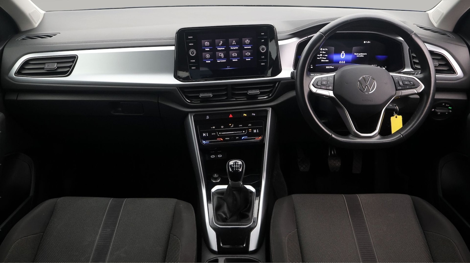 Used Volkswagen T-Roc 2023 for sale - 77567311: Photo 13