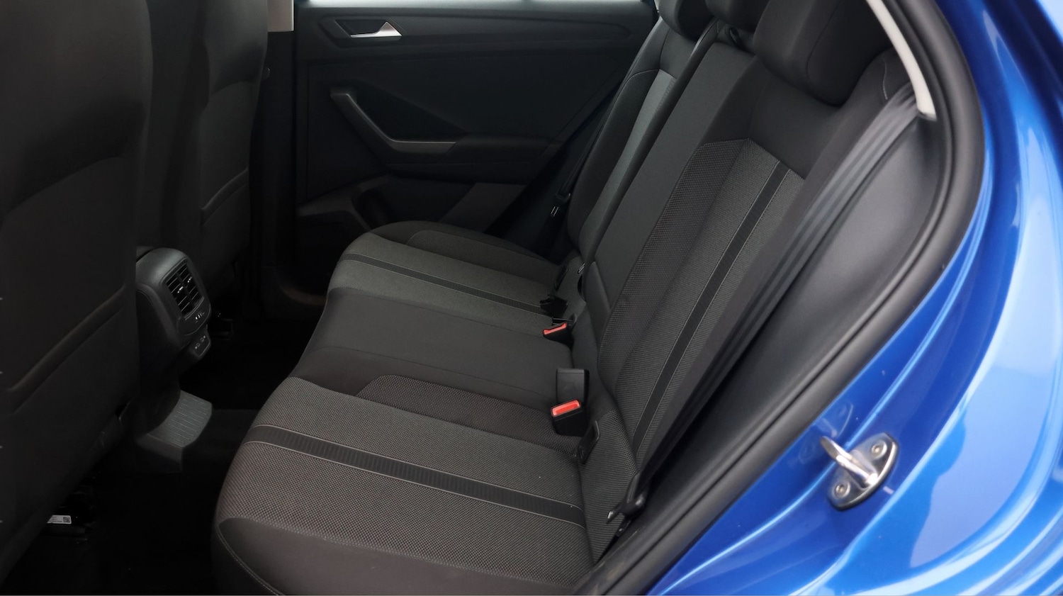 Used Volkswagen T-Roc 2023 for sale - 77567311: Photo 16