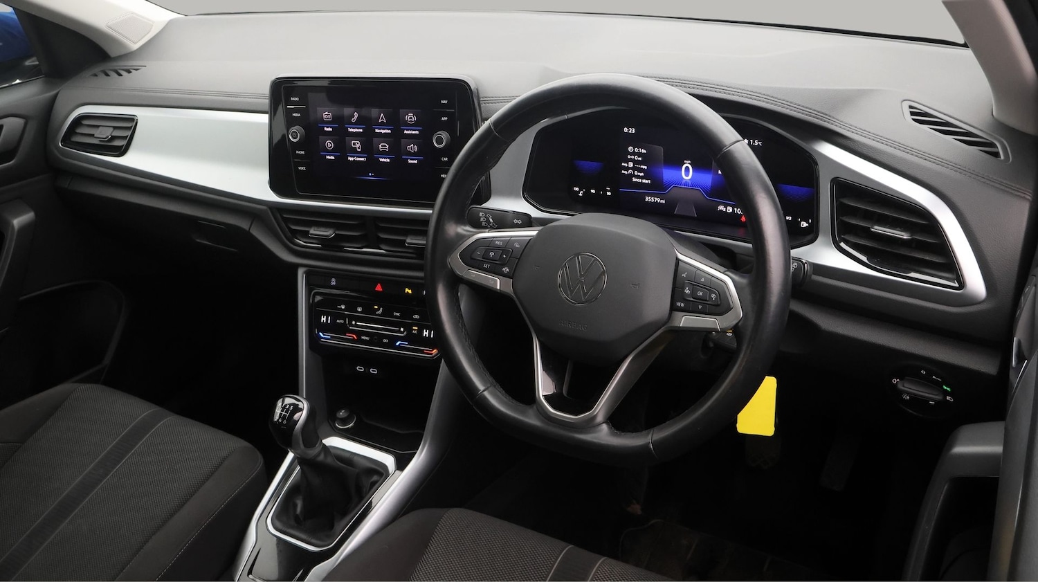 Used Volkswagen T-Roc 2023 for sale - 77567311: Photo 9