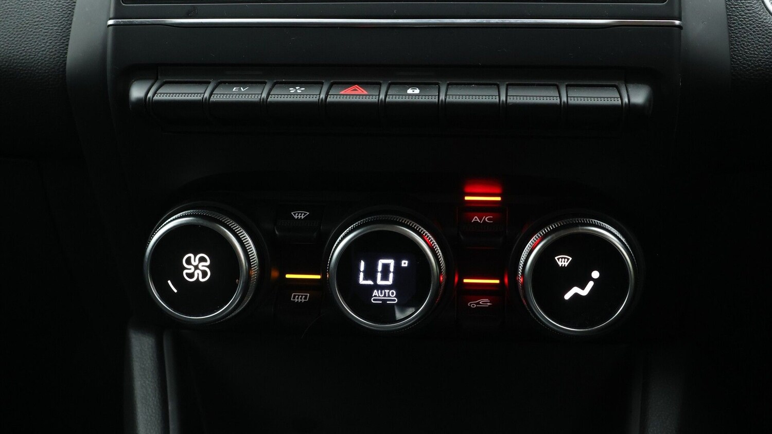 Used Renault Captur 2024 for sale - 77746592: Photo 12