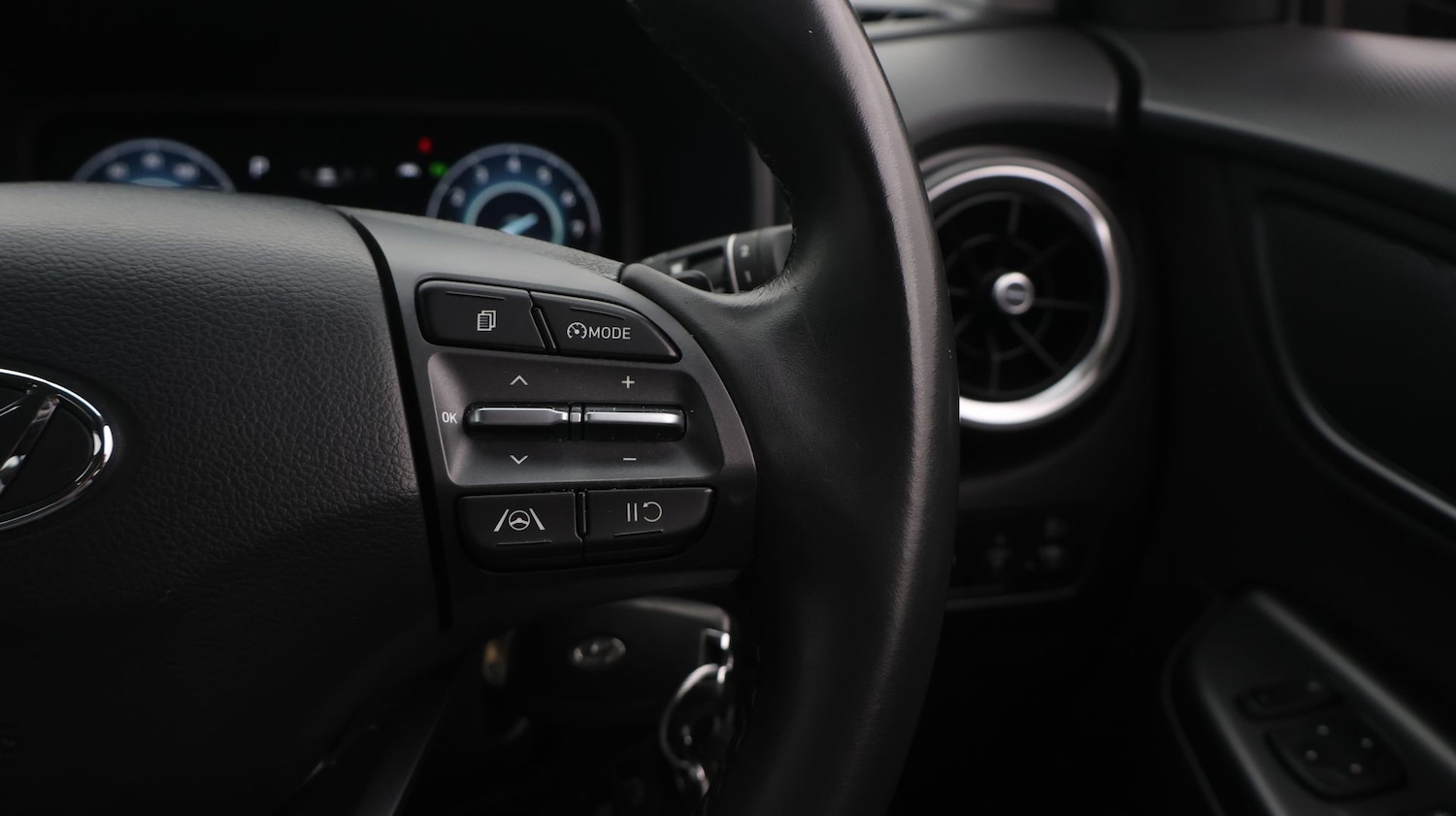 Used Hyundai KONA 2023 for sale - 77603901: Photo 25