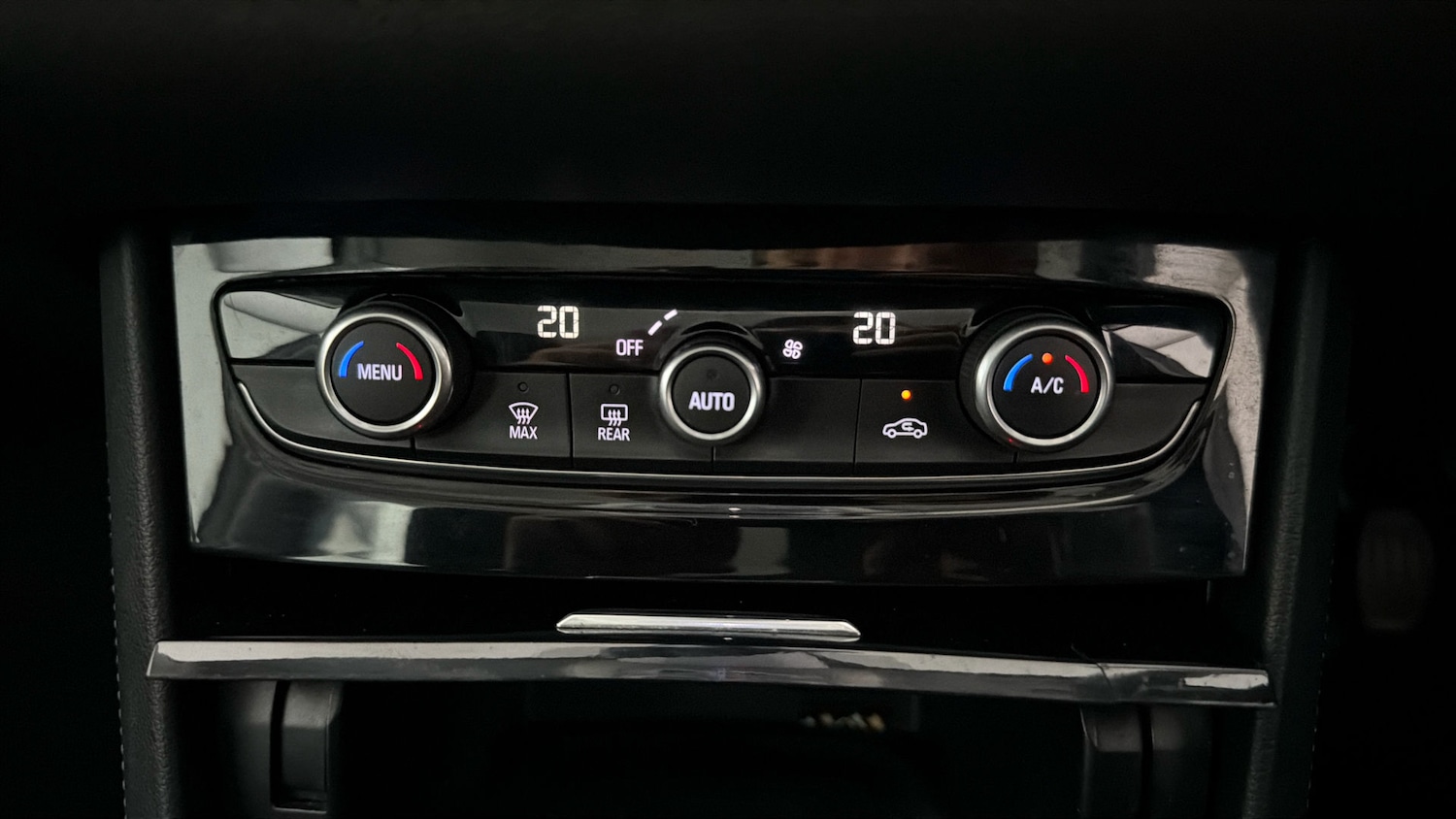 Used Vauxhall Grandland X 2018 for sale - 77896195: Photo 10