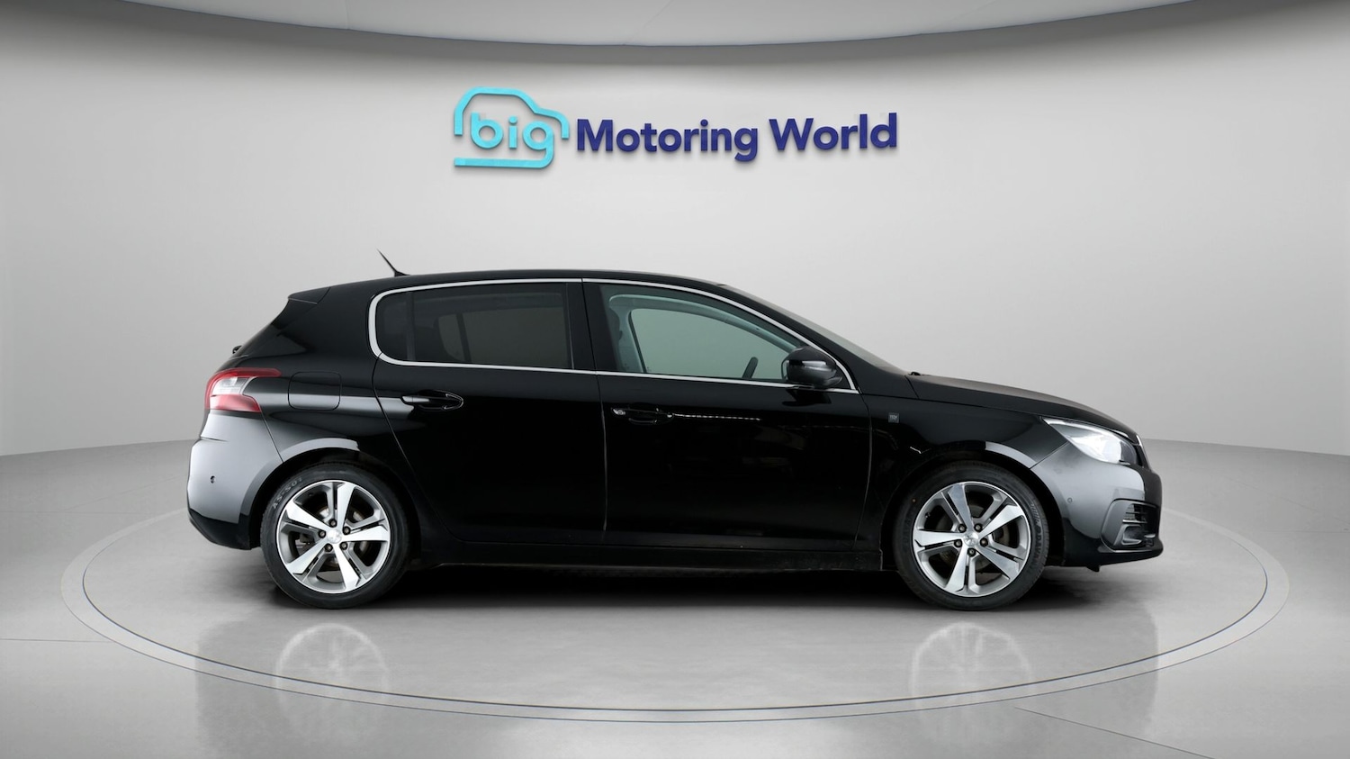 Used Peugeot 308 2019 for sale - 77632345: Photo 8