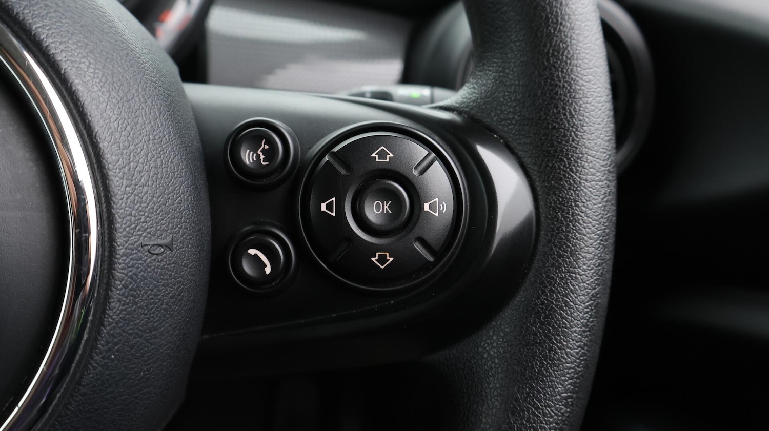 Used MINI Hatch 2020 for sale - 76592850: Photo 24