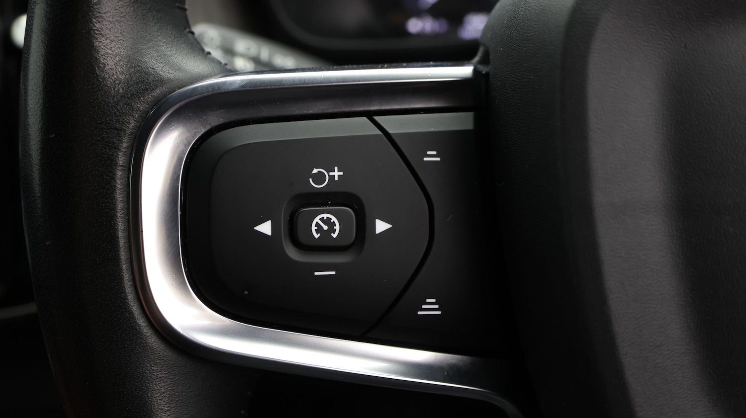 Used Volvo XC40 2020 for sale - 77337832: Photo 23