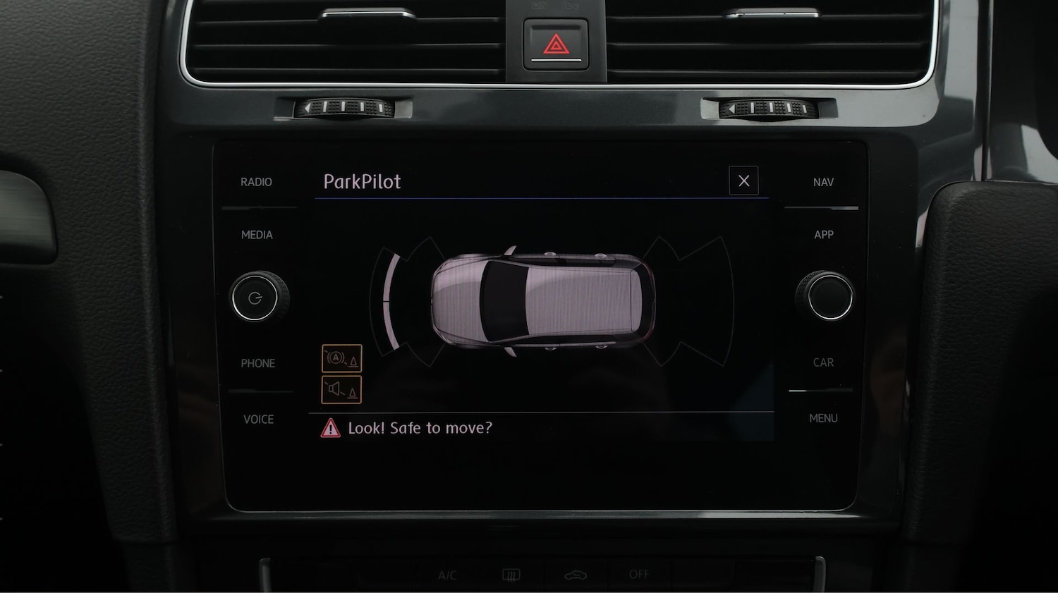 Used Volkswagen Golf 2019 for sale - 77607055: Photo 24