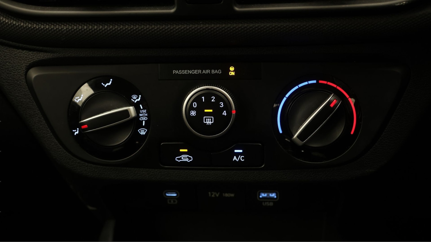 Used Hyundai i10 2023 for sale - 77603914: Photo 12