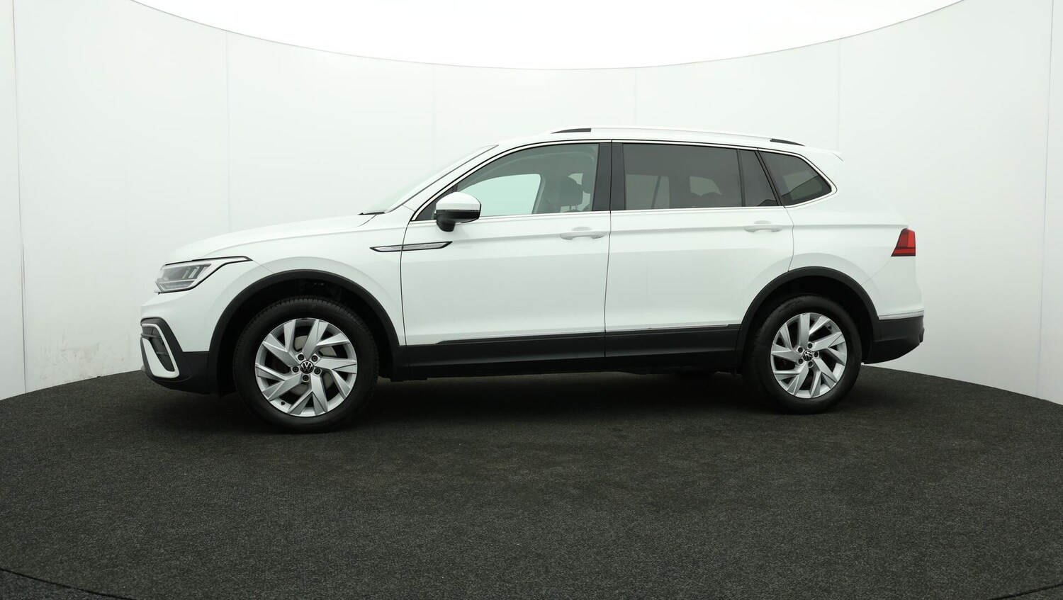 Used Volkswagen Tiguan Allspace 2023 for sale - 76167119: Photo 70